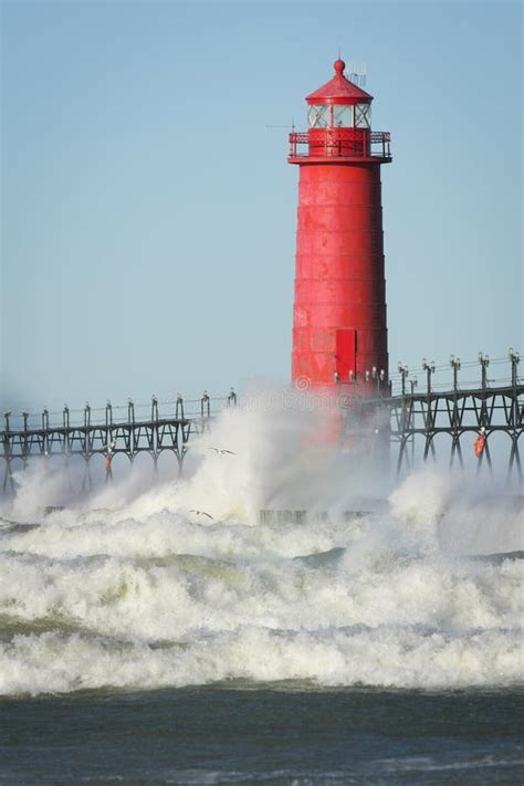 Lighthouse Crashing Waves stock image. Image of maritime - 16915741