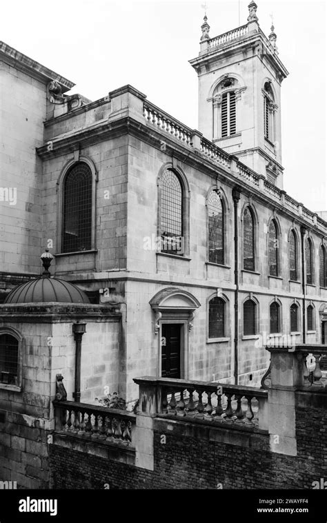 View Of Wall Of Saint Andrew Church Holborn London Stock Photo Alamy