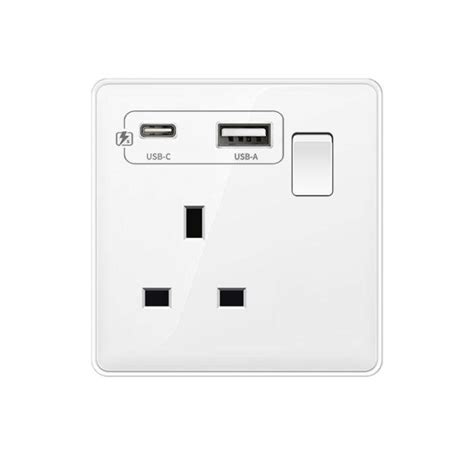 White W Type C Plug Quick Charging Uk A Usb C Wall Socket