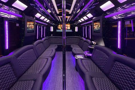 Open Bar Party Bus Nightclub Crawl Em Las Vegas Experiência Oferecida