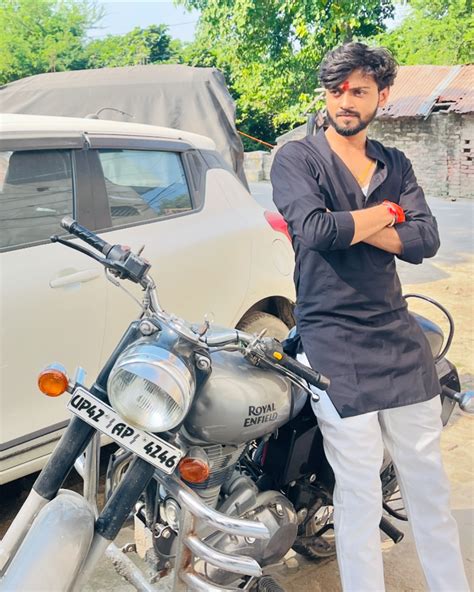 वैभव यादव 🦅 (@vaibhav____yadav_) • Instagram photos and videos