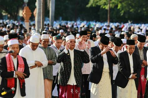 Mana Yang Tepat Shalat Idul Fitri Di Masjid Atau Lapangan Jafarbua