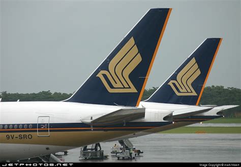 V Sro Boeing Er Singapore Airlines Mark Hitzert Jetphotos