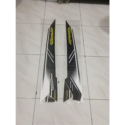 Jual Stiker Bodi Lis Body Striping Genio Putih Hitam Shopee Indonesia