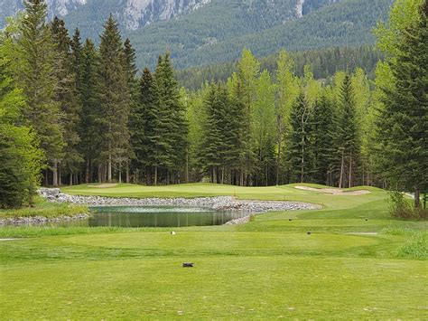 Canmore Golf & Curling Club | golfcourse-review.com