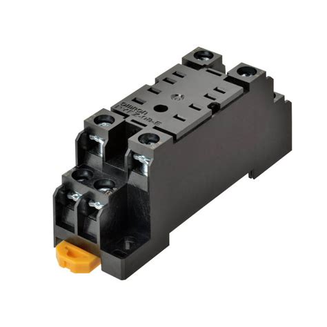 Omron Relays SocketsOMRON Industrial Automation PYFZ 08 E Socket