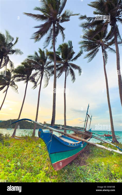 Philippine Traditional Boat Hi Res Stock Photography And Images Alamy