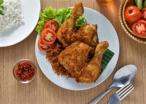 Resep Ayam Laos Gurih Kaya Rempah Dengan Aroma Harum Khas