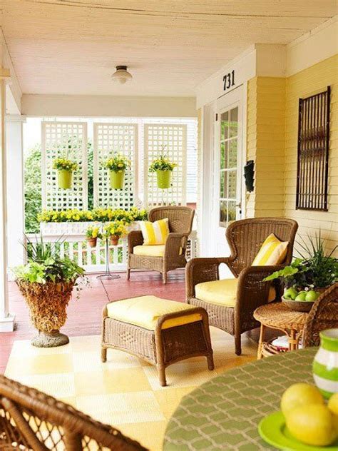 5 Useful Tips To Decorate A Summer Porch - DigsDigs