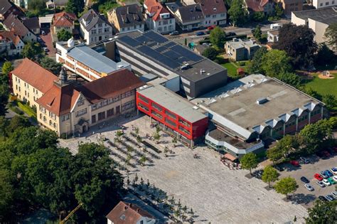 Bünde von oben Schulgebäude des Gymnasium am Markt in Bünde im