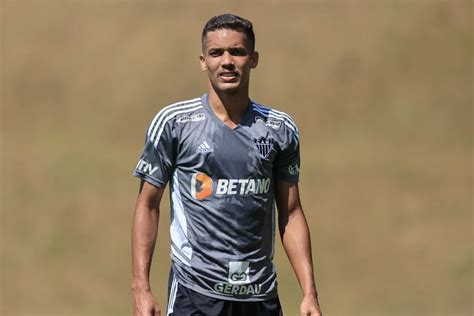 Empresário de Pedrinho fala sobre sua permanência no Galo Atleticomg net