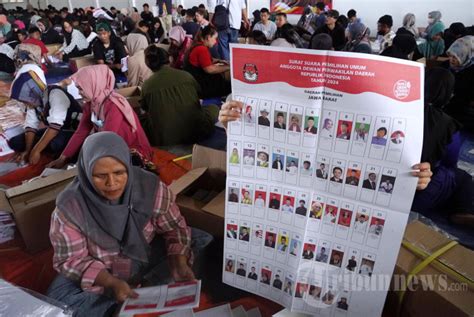 Sorlip Surat Suara Pemilu 2024 Di KPU Kota Bandung Foto 6 1987633