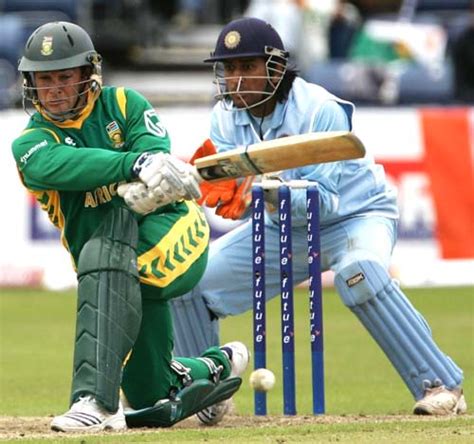 Mark Boucher Sweeps While Ms Dhoni Looks On Espncricinfo