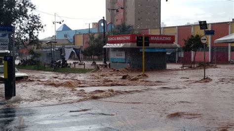 Chuva Forte Em S O Carlos Sp Causa Pontos De Alagamento Veja Fotos E