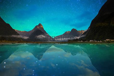 The Milford Sound Fiord Fiordland National Park New Zealand With