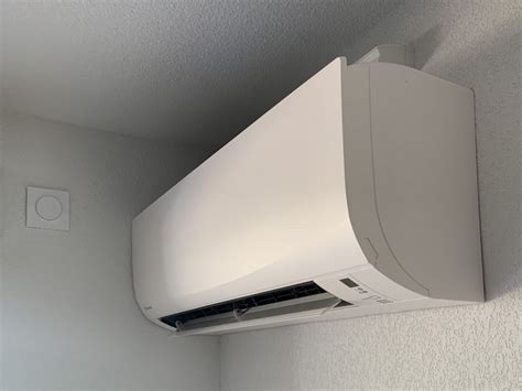 DAIKIN Mono Split Gamme FTXF A Mural Sensira Nouvel Air Clim