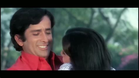 Keh Doon Tumhe Ya Chup Rahu 4k Video Deewaar Shashi Kapoor Asha