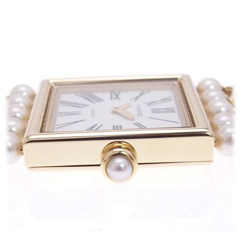 Chanel Vintage - Mademoiselle Pearl Watch - White Pearl & Yellow Gold ...