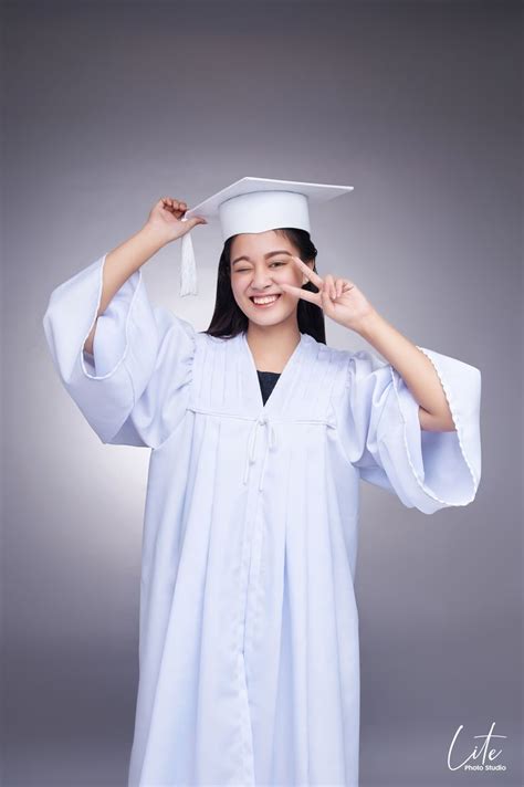 Creative Profile Portraits By Lite Photo Studio Graduation Style