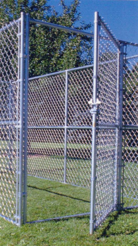 Chain link dog kennel | Residential & Industrial Fencing Company in Denver, CO