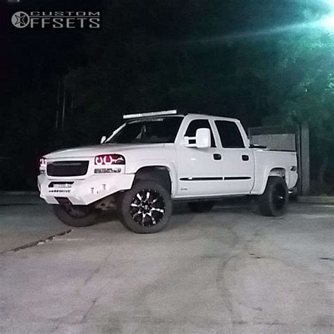 2006 Gmc Sierra 1500 With 20x10 24 Moto Metal Mo970 And 33 12 5r20 Atturo Trail Blade Mt And