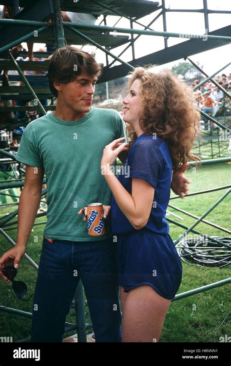 Melissa Gilbert and Rob Lowe photographed in the 1980's. © RTNBarr Stock Photo: 125867869 - Alamy