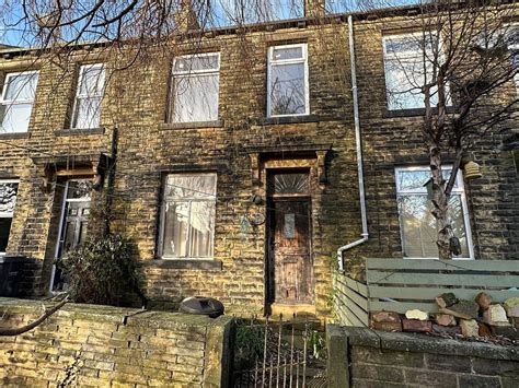 2 Bed Terraced House For Sale In Stansfield Place Idle Bradford Bd10