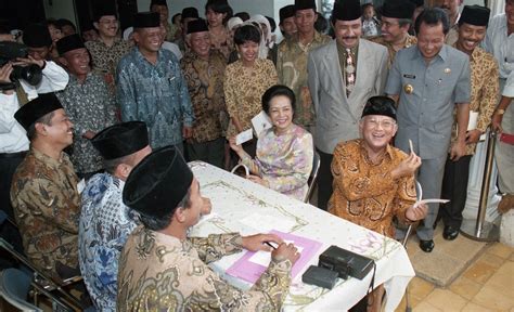 Pemilu 1999 Pemilu Pertama Pasca Orde Baru Kompas Id