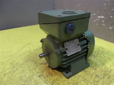 Elektromotor 0 18 KW 1340 U Min Von VEM KMERB63G4 288