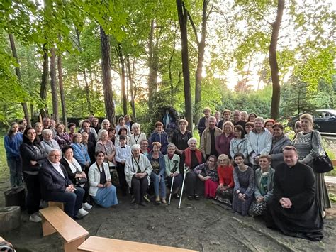 Modlitwa u Sióstr Pasterzanek Parafia Matki Bożej Anielskiej w Skolimowie