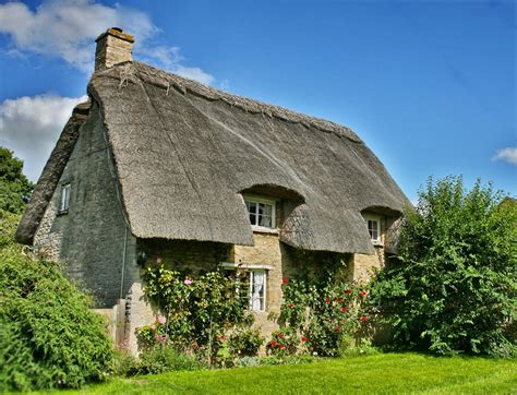 Cottages in the Cotswolds: Old Minster Lovell | Laurel Kallenbach