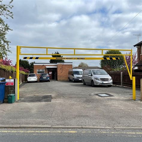 metre  level locking height restrictor access control manufacturer