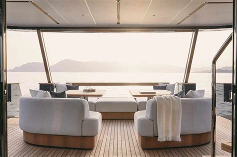 Yacht Alma Iii Azimut Charterworld Luxury Superyacht Charters