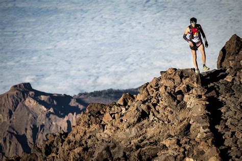 Unos 2 400 corredores de 38 países participan en la Tenerife Bluetrail