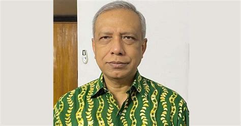 prdhanmntreer pres scib hlen sangbadik naeemul islam khan