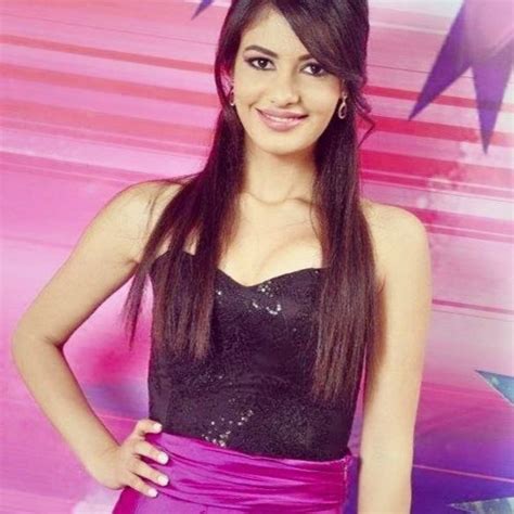 Hot Sexy Ichraq Qamar Bikini Pics