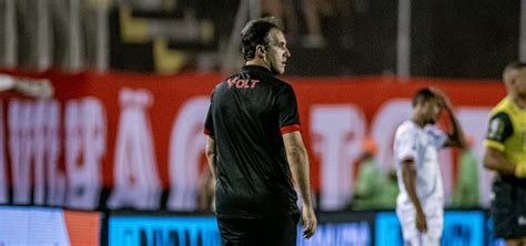 Condé Avalia Resultado Positivo Contra O Atlético Ba Vitória