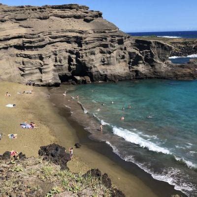 Green sand beach 🏖️, Hawai island (United States)- see all features ...