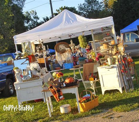 Flea Market Display Ideas Shabby Chippy Shabby Booth