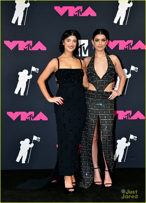 Charli And Dixie Damelio Rock 2 Looks Each At Mtv Vmas 2023 Photo 1383089 Photo Gallery