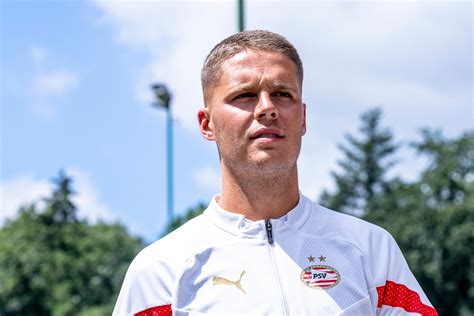 Veerman Wil Psv Bij De Hand Nemen Ik Ben Niet Goed In Op De Bank Zitten Voetbal International