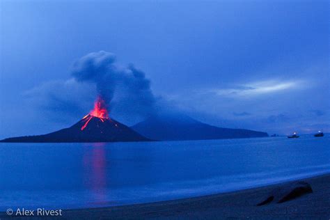 AJRpic of the Week.: Week 3 May 2012: Anak Krakatau Volcano