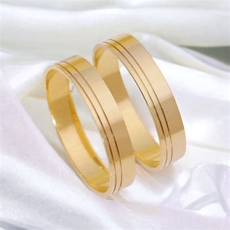 Alianças de Casamento e Noivado em Ouro 18k 4mm e 5g o Par Sem