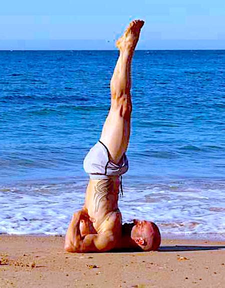 FORMACIÓN EN YOGA DE LIBERACIÓN DE FASCIAS Y CADENAS MUSCULARES