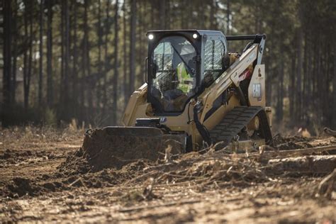 A Dozen Manufacturers Offer Track Loader Advice - Compact Equipment ...