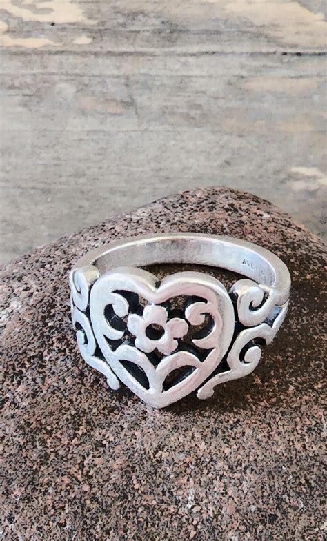 Size Rare Retired James Avery Heart And Flower Orna Gem