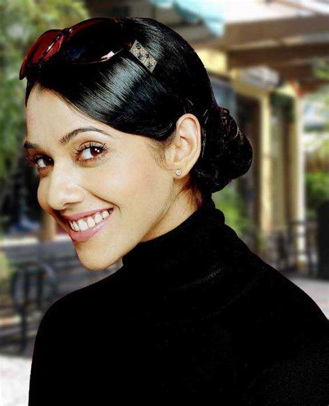 Anupriya Goenka Age Height Figure Net Worth And Full Biography