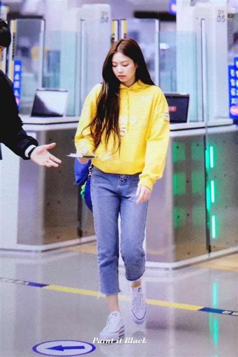 Jennie Airport Photos At Incheon To Thailand On April 9 2019