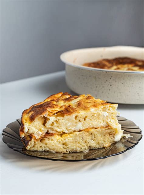 Easy Banitsa Recipe - Bulgarian Cheese Pie - Crumbles of health