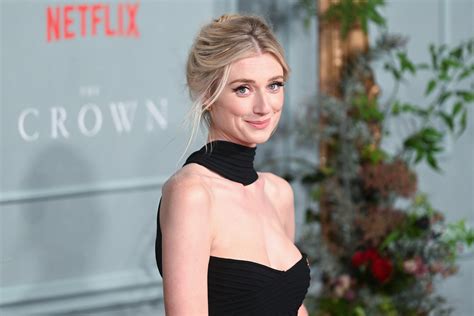 The Crown’s Elizabeth Debicki on Channeling Princess Diana | Vanity Fair